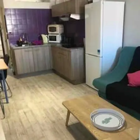 Centre *